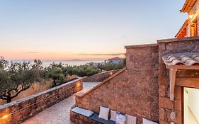 Mani Summer Escape - Spacious Home, Fully Equipped